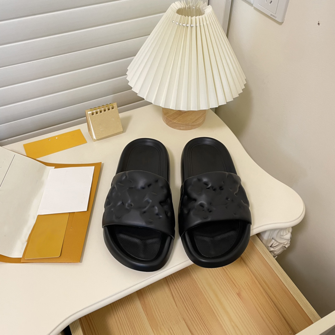 

Designer Slippers POOL PILLOW COMFORT Sandals Smooth Calfskin Slipper Women Mens Flat Letter Mules Shoes Fashionable Rubber Slides