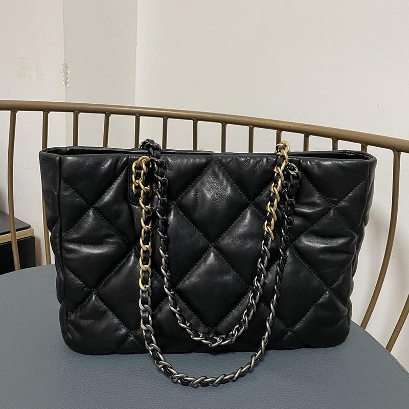 

22Ss F/W luxury Women Black Classical Quilted 19 Series Bags Real Leather Two-tone Chain Crossbody Shoulder Tote Handbags Large Capacity Luxury Designer Purse L86, Extra freight