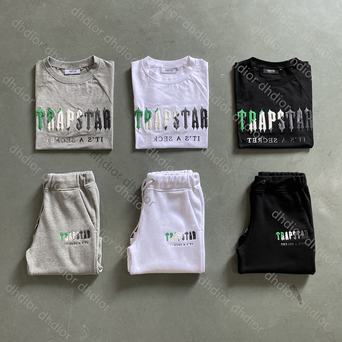 

Trapstar tracksuits chenille decoding short suit t shirts summer fashion loose short-sleeved shorts embroidered letters all-match coat Men' jackets, Extra shipping only