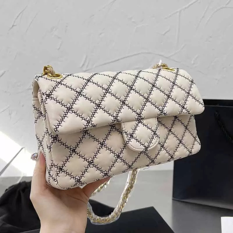 Women Jumbo Flap Designer Bags Calfskin White Black Crossbody Bag Gold-Tone Metal Chain High Capacity Timeless Diamond Quilting Embroidery Pattern S