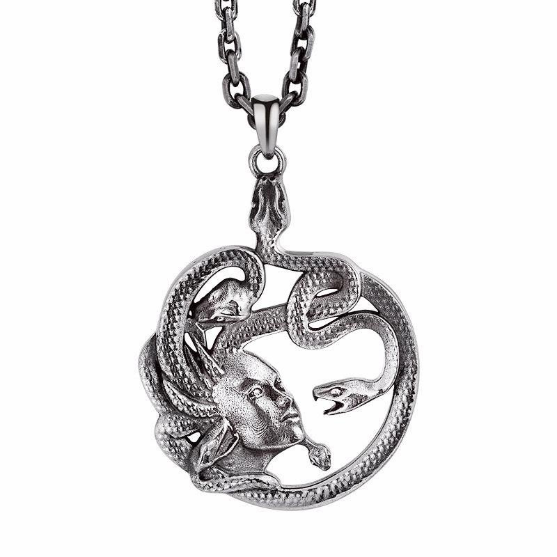 

Pendant Necklaces Creative Ancient Greek Mythology Medusa Necklace For Men And Women Stainless Steel Chain Retro Punk Amulet JewelryPendant