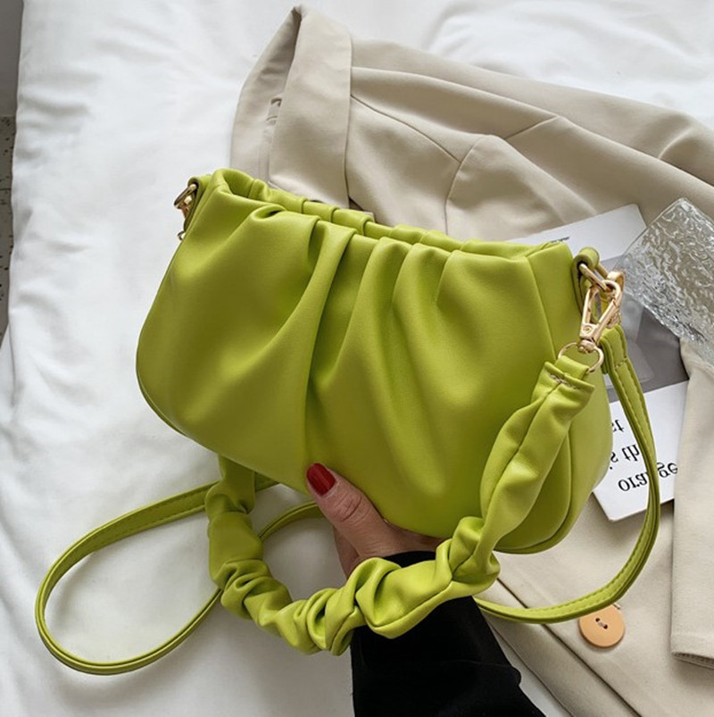 Texture Sac de messager simple 2022 Couleur sous les bras Colorde Femelle Rivet Semiccle Sacs Trendy Baguette Mini Sac à main décontractée