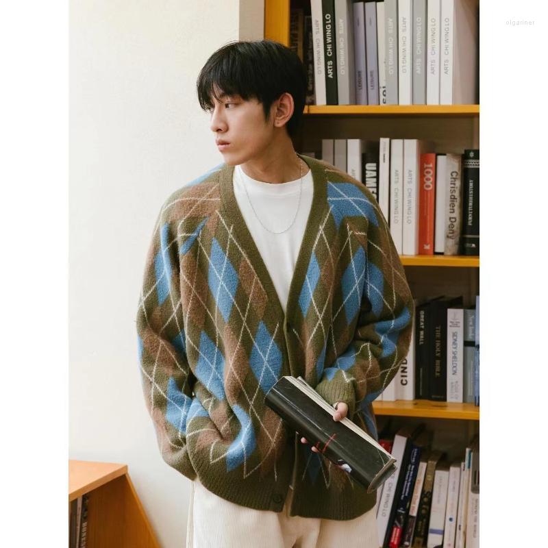 

Men's Sweaters Japanese Vintage Sweater Coat 2022 Winter Plaid V-Neck Cardigan Men Couples Loose Oversized Knitted Hip Hop SweaterMen's Olga, Color 2