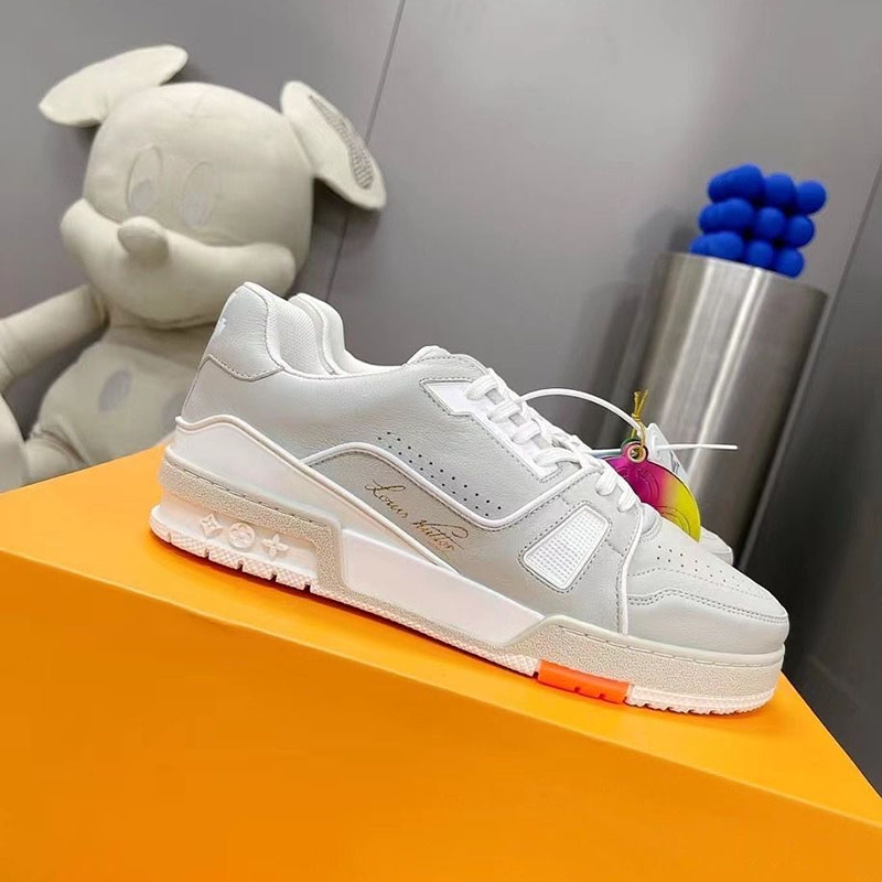 

High quality luxury Spring and summer men sports shoes collision color outsole super good-looking Size39-46 kmkjk0003