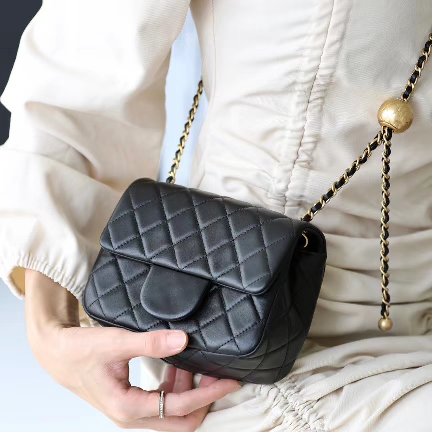 

Original Quality Luxuries Designers Shoulder Handbags 17CM Classic Cross Body Designer Mini Flap Bag Sheepskin Chains Lady Evening Bags With Box C012, More style