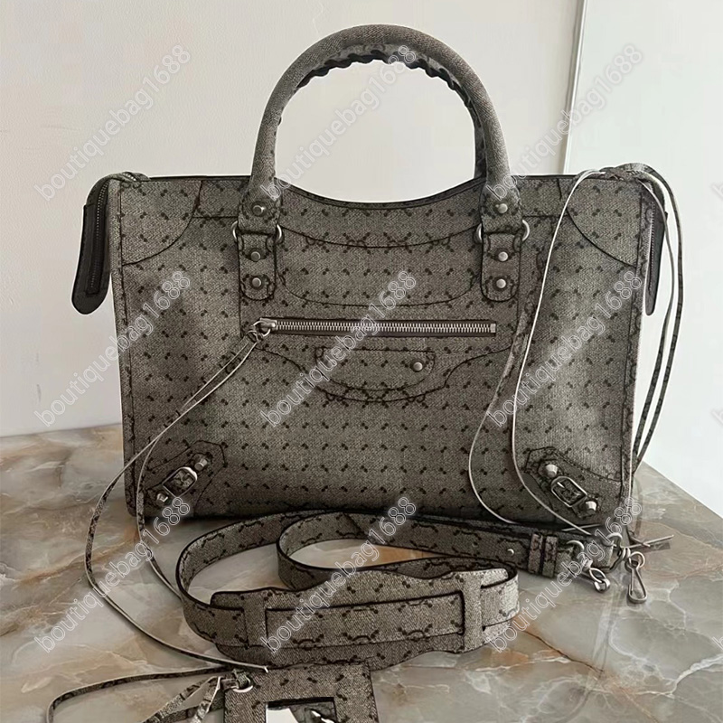 

AAA top motorcycle bag temperament girl designer messenger bag high-quality textured goat leather with makeup mirror ladies luxury bags cute and cool joint style, Co-branded 35cm