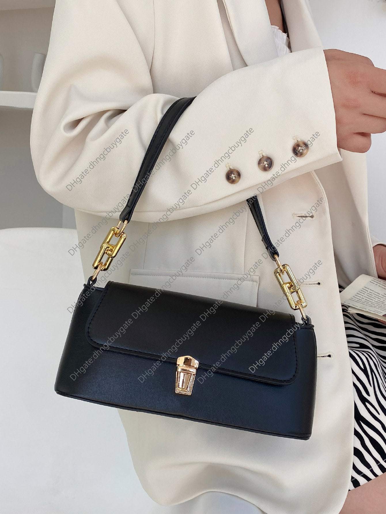 

Chain Designer Bags Decor Push Lock Square Bag Luxury Brand Fashion Wallet Bag crossbody bag Handbag Leather, Brown.