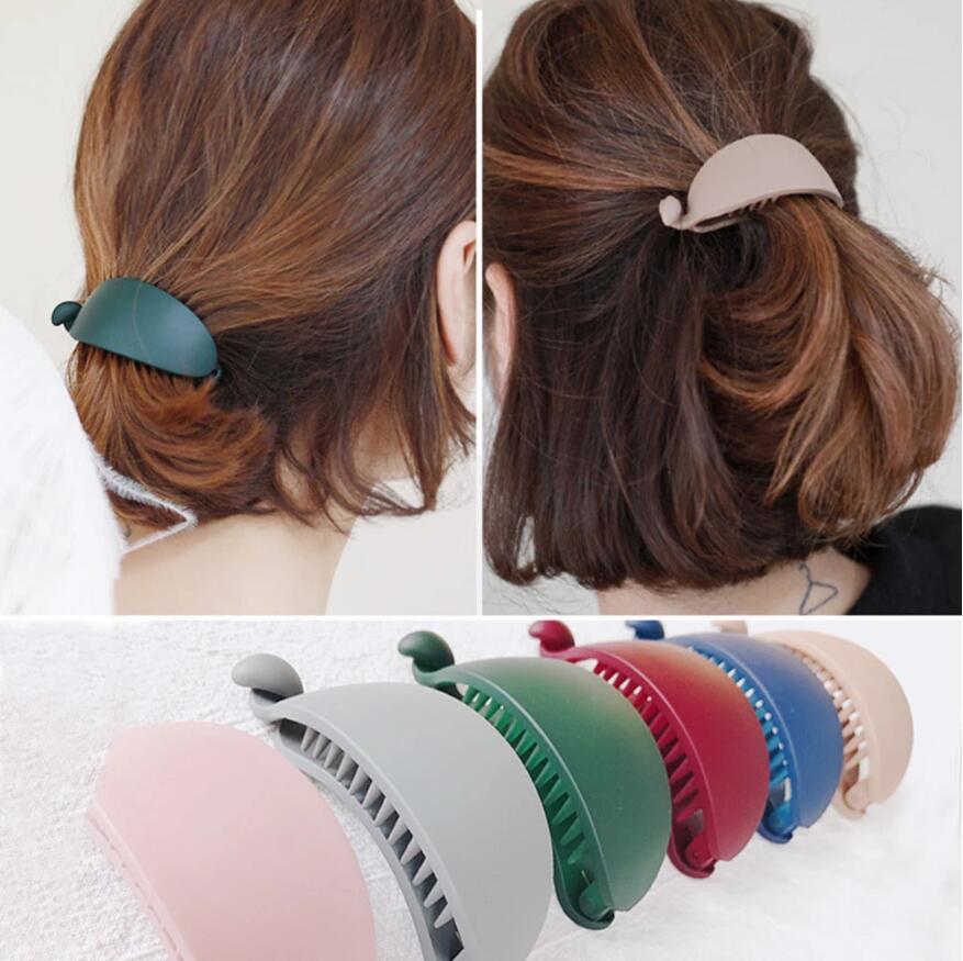 

Cute Candy Colors Banana Shape Hair Claws Women Girls Sweet Hairs Clips Ponytail Holder Hairpins Fashion Hair Accessories