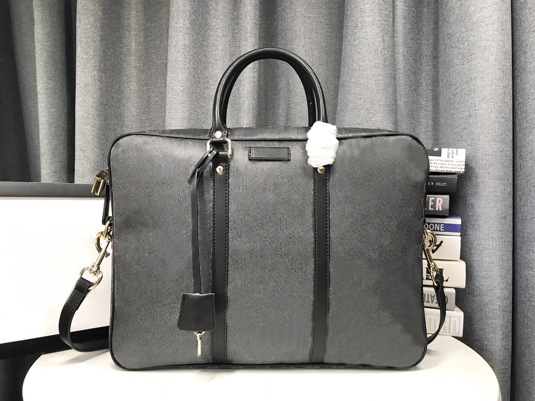 

Designers Briefcases Small Briefcase Men High Quality Shoulder Handbag Laptop Computer Fashion Totes Business Crossbody, Size: 41x31x6 cm