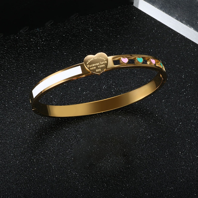 

Heart Shape Stainless Steel Bangles & Bracelets Big Heart Tag White Shell Bracelet For Women Girls Men Wedding Jewelry