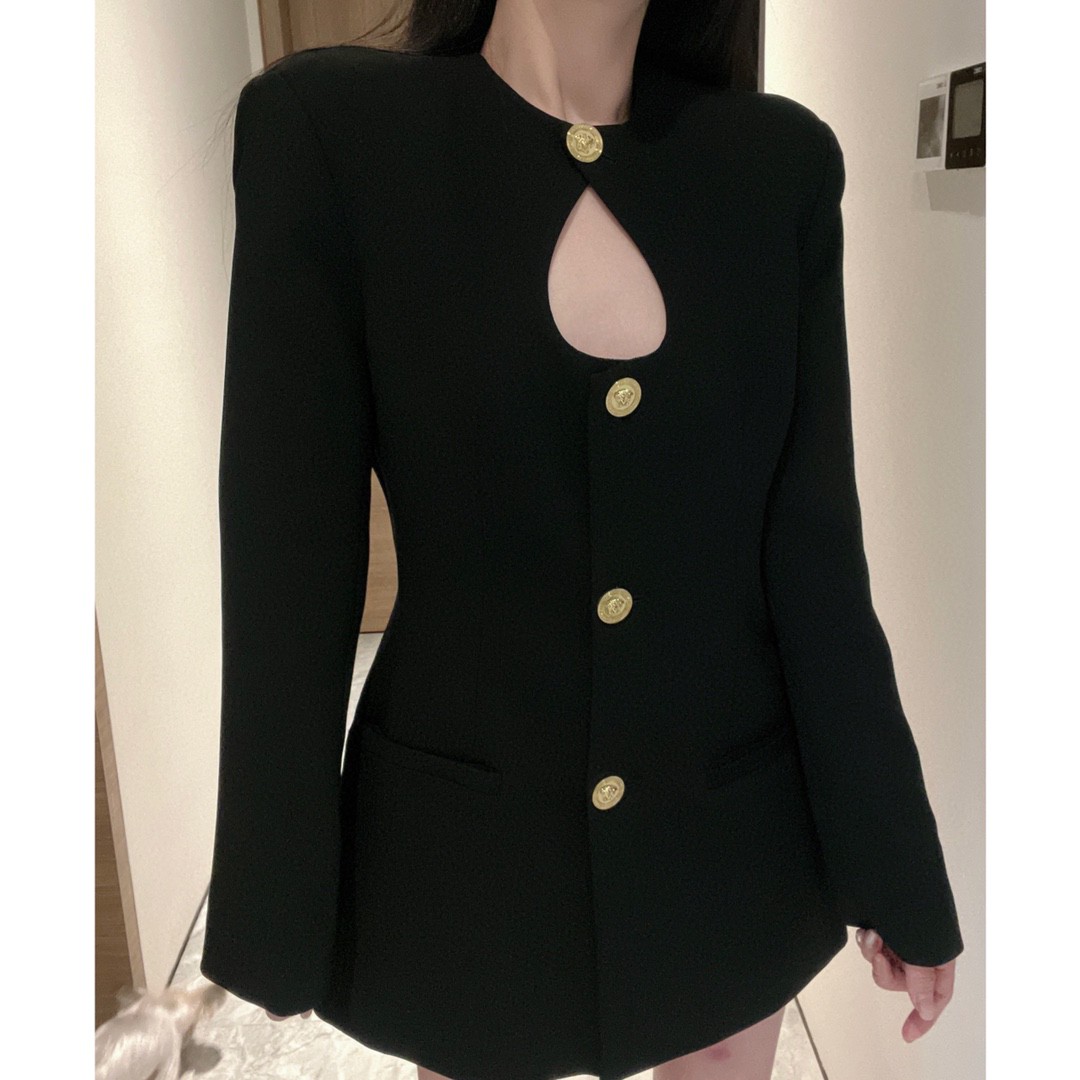 

Early autumn keyhole collar close fitting suit jacket jacket, Black