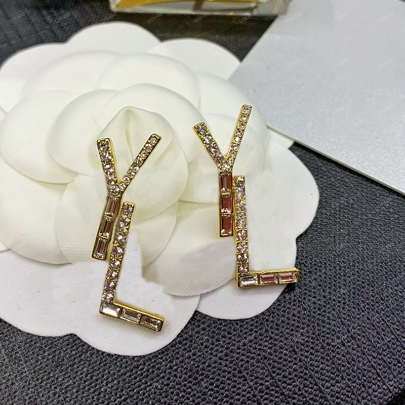 Nouveau Or Argent Boucles D'oreilles Designer Pour Femmes Luxurys Designers Perle Cerceau Boucles D'oreilles Bijoux De Mode Y Lettre Boucles D'or