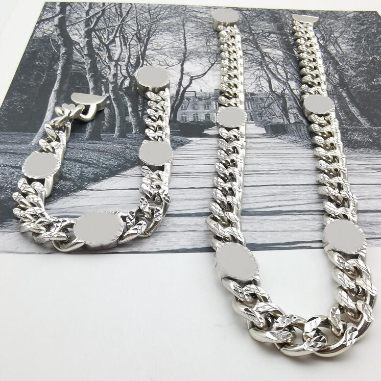 

Unisex Fashion Thick Chain Necklaces High Quality Letter Women Cuban Choker Necklace Punk Vintage Men Womens Couples Jewelry Accessories