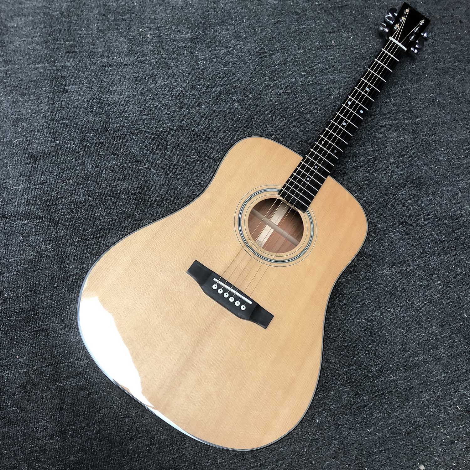 

Custom Solid Spruce Top Dreadnought 18S Acoustic Guitar