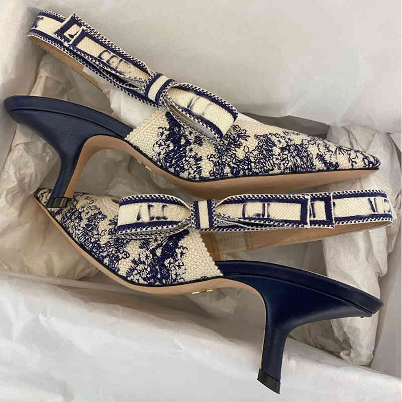 

Luxury top brands2022 New Embroidered Letters with Bow Pointed Cat Heel High Heels Back Empty Flat Bottomed Baotou Sandals for Women, Pink 6.5cm