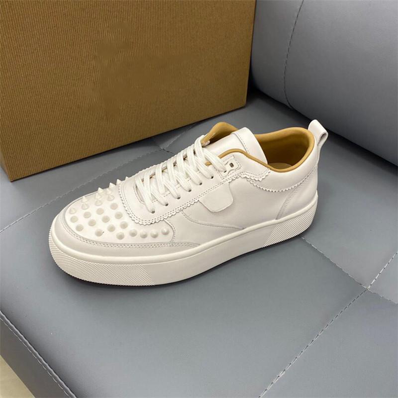 

Perfect Brands Happyrui Red Bottom Rivet Shoes Men Skateboard Walking Comfort Wholesale Couple Black White Outdoor Sports Party Wedding 1Top