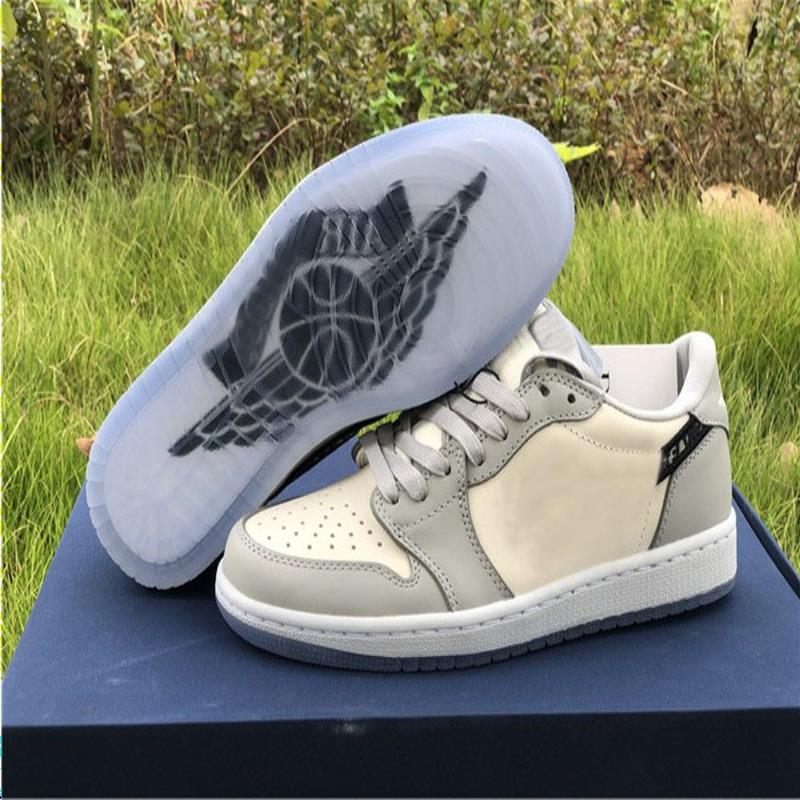 Bottes 2022 Authentiques 1 Chaussures de basket-ball basse OG hommes Femmes Wolf Grey Sail-Photon Dust-White XXXX / 8500 Running Sneakers avec bo