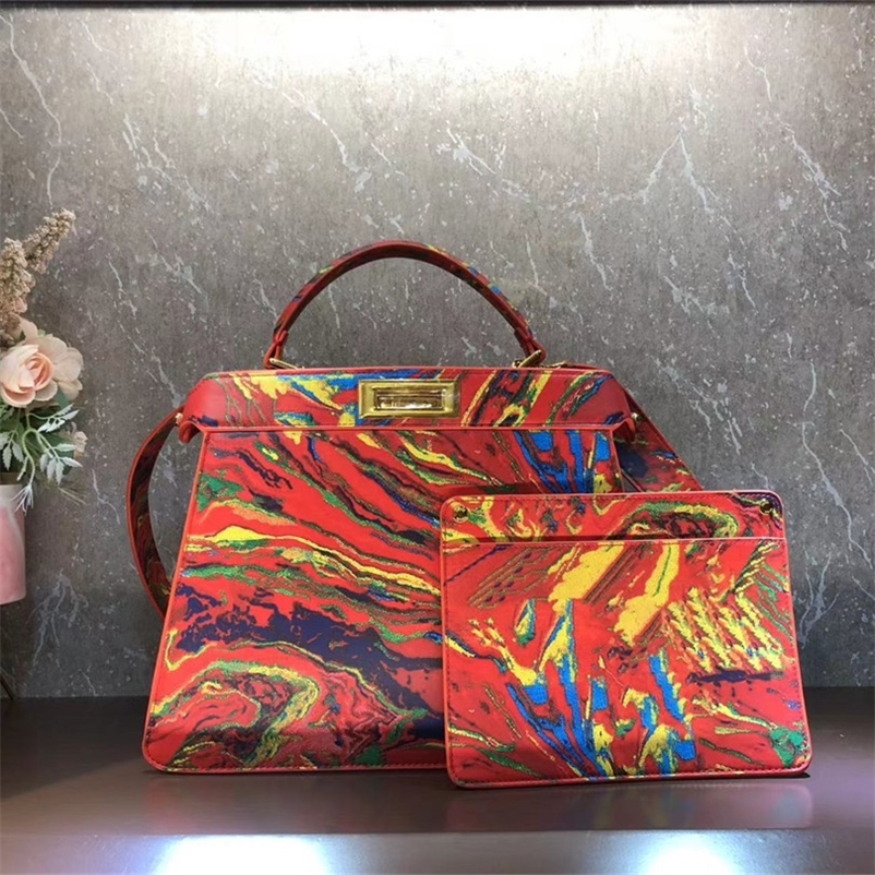 

2022 printed single Shoulder Messenger women's bag portable Tote Bag versatile metal handbag, Red