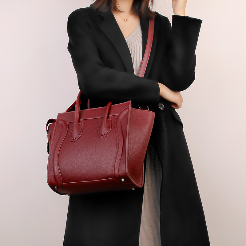 

Genuine Leather Women Handbag Ladies Shoulder Bag Large Capacity Messenger Bag Classic Red Bags, Black