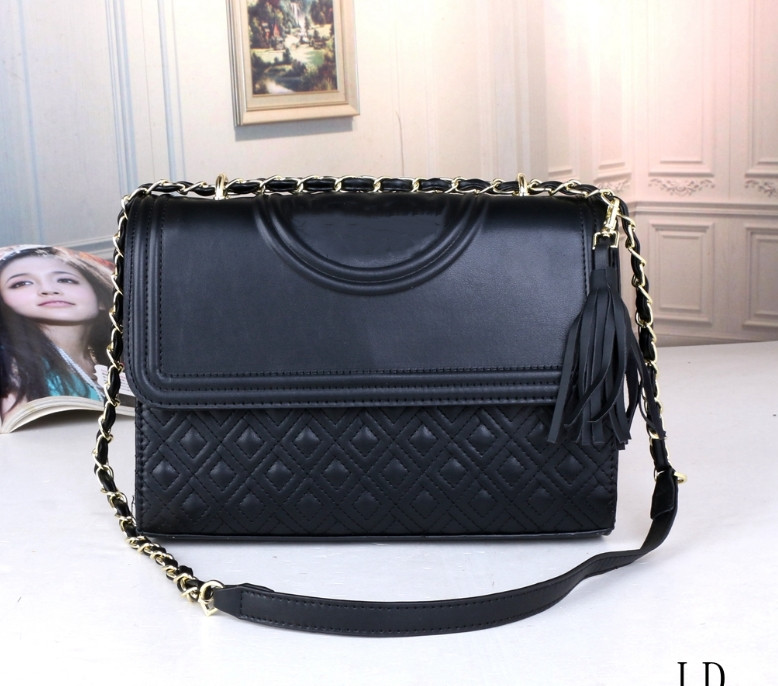 

Designer Chain Brand Designer PU Leather Crossbody Bags For Women Simple Fashion Shoulder Bag Lady Luxury Small Handbags, Red