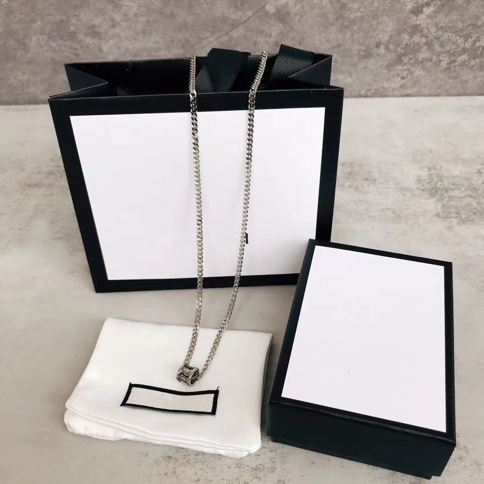High quality G letter Pendant Necklace retro pattern men's and women's fashion street personality Necklace