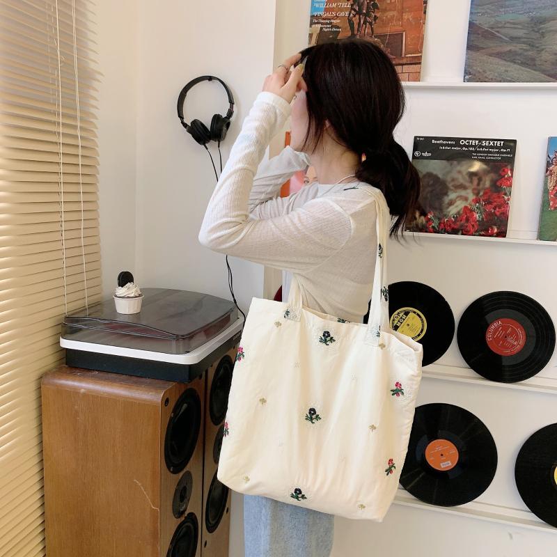 

Evening Bags Women's Shopper Bag Canvas Shoulder For Women 2022 Korean Large Fabric Female Handbags Flower Eco Tote Shopping BagEvening, Beige