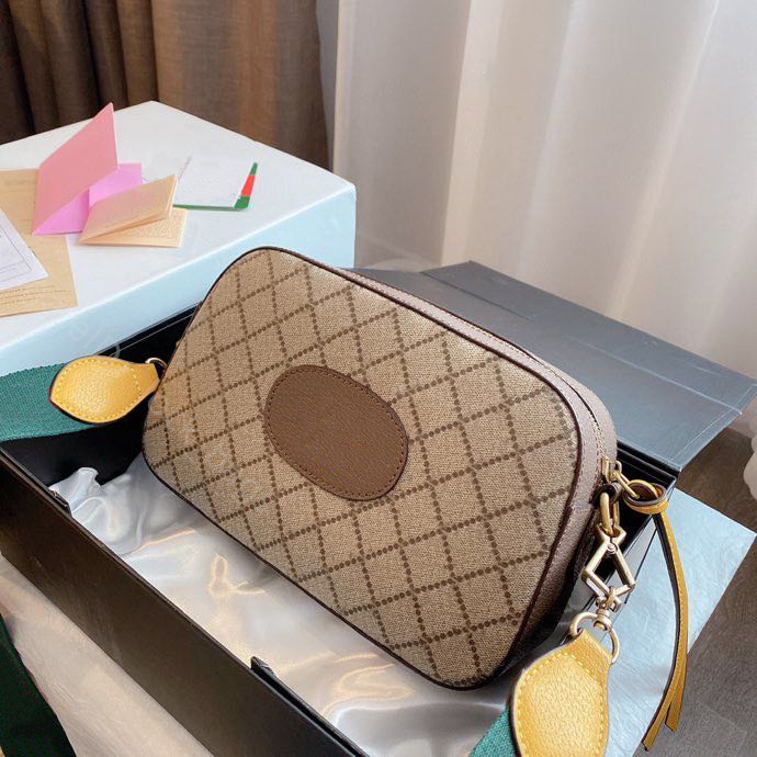 2022 SS Mode Sacs à bandoulière Rabat Crossbody Lady célèbre Designer Sacs à main Femmes Tiger Lettre Caméra Zipper Messenger Bourse Qualité Squa
