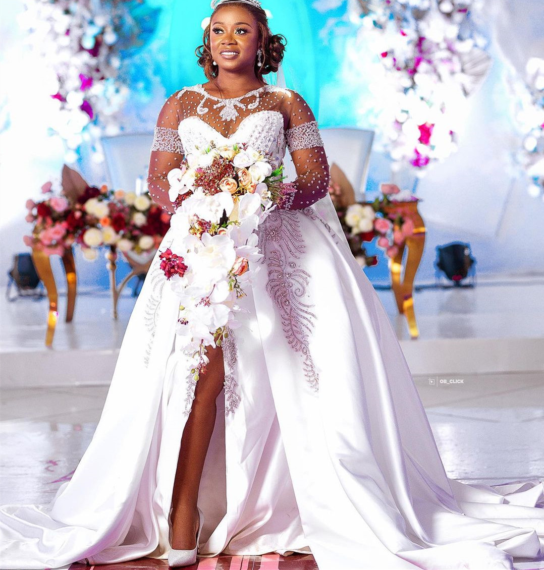 

2022 Plus Size Arabic Aso Ebi Luxurious Beaded Crystals Wedding Dress Sheer Neck Lace Bridal Gowns Dresses ZJ770, Black