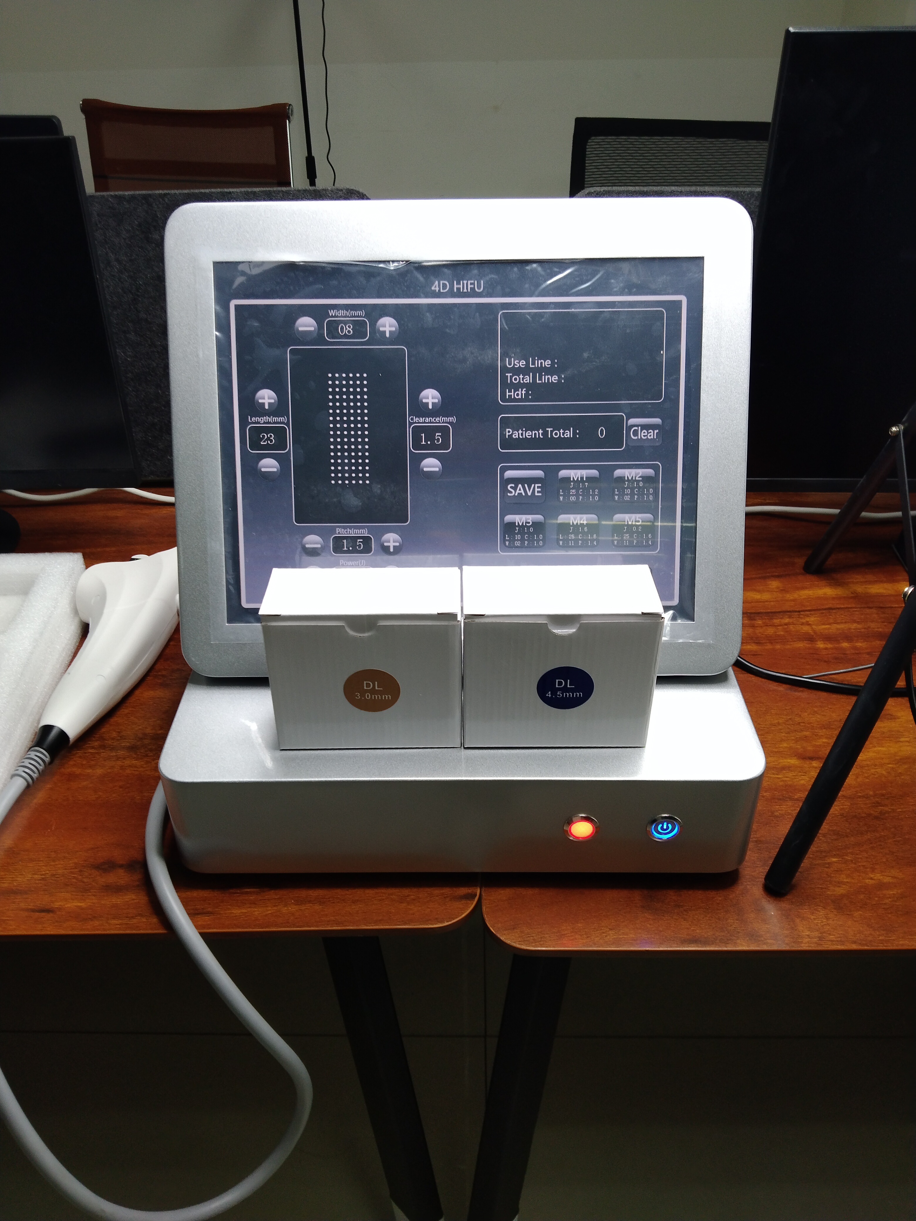 

4D HIFU machine, Silver