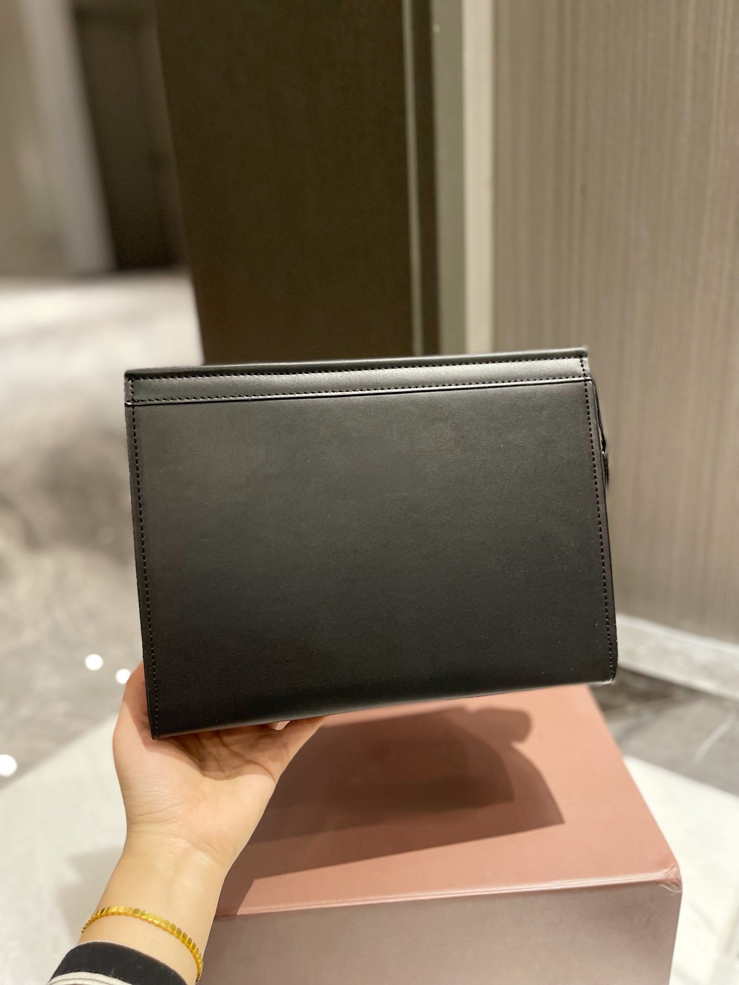 

Men's And Women's Clutch Bags Large Handbags Wash Bags Large-capacity Handbags First Layer Cowhide Handbag Business Bags, Black