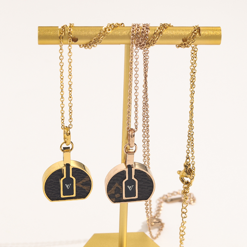 

Never Fading 14K Gold Plated Luxury Brand Designer Pendants Necklaces Stainless Steel Letter Choker Pendant Necklace Beads Chain Jewelry Accessories Gifts 3Color