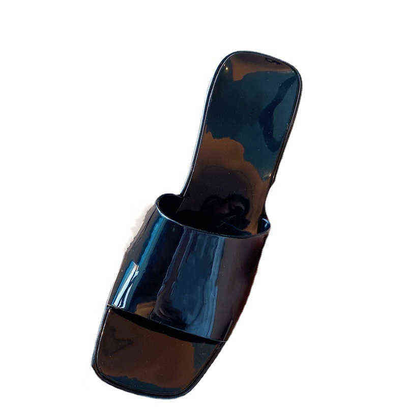 

2022 g Family One Word Jelly Thick Heel Slippers Wear Women's Spring and Summer Waterproof Taichung Candy Sandals, Red