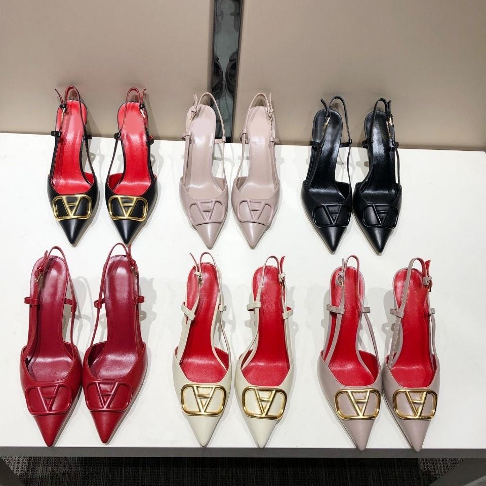 

wholesale VLogo Signature women sandals patent-leather lace-up High Heels luxury leather fashion show summer Crocodile leather texture metal buck, 11