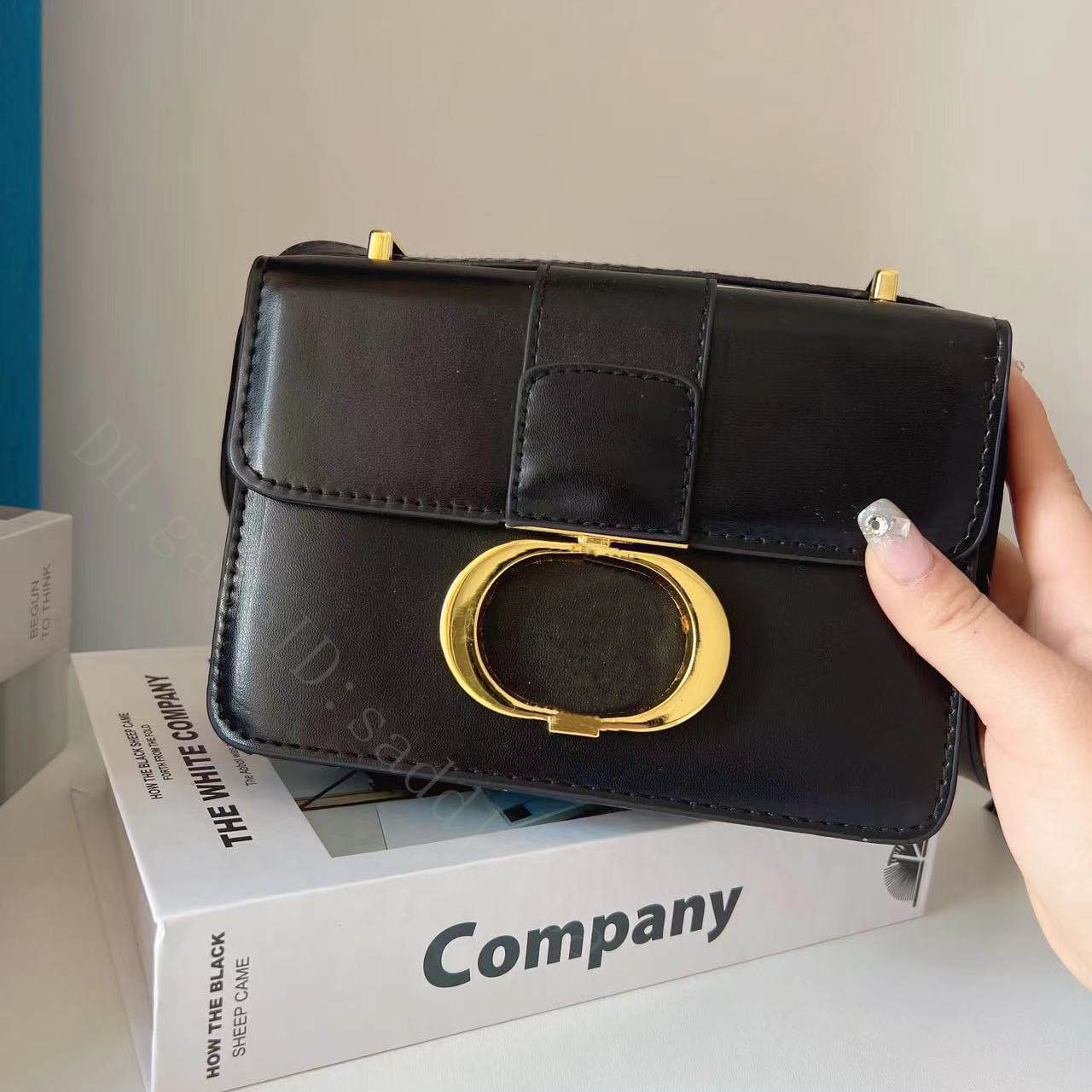 

2022 ss square flap bags lady shoulder women handbags fashion letter shopping totes hasp messenger cross body card holder crossbody purse prefect designer wallets, Color q