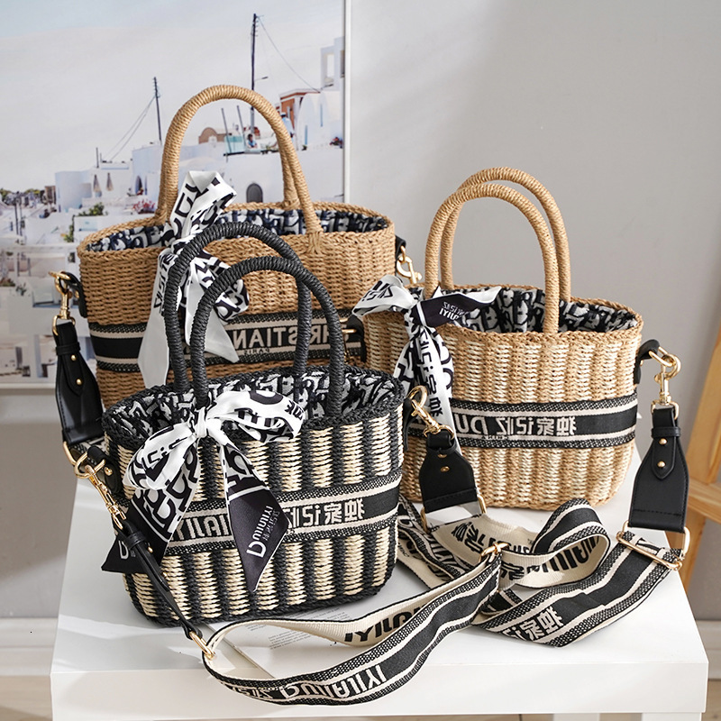 Nouveaux sacs de créateurs de style inscripteur de grande capacité à la paille tissée