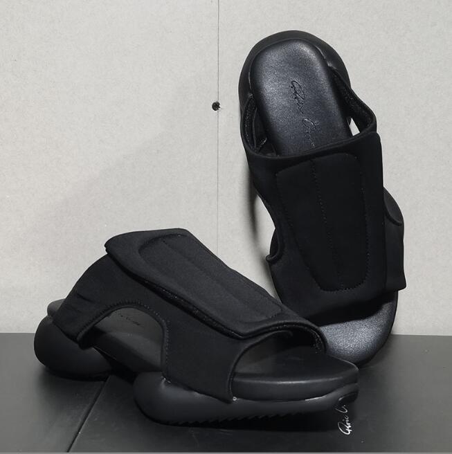 Sneakers de ganters d'été Rick pour les hommes et les femmes lancers lourds épais amoureux du parfum Velcro Open Toe Owens Sandales hautes sandal