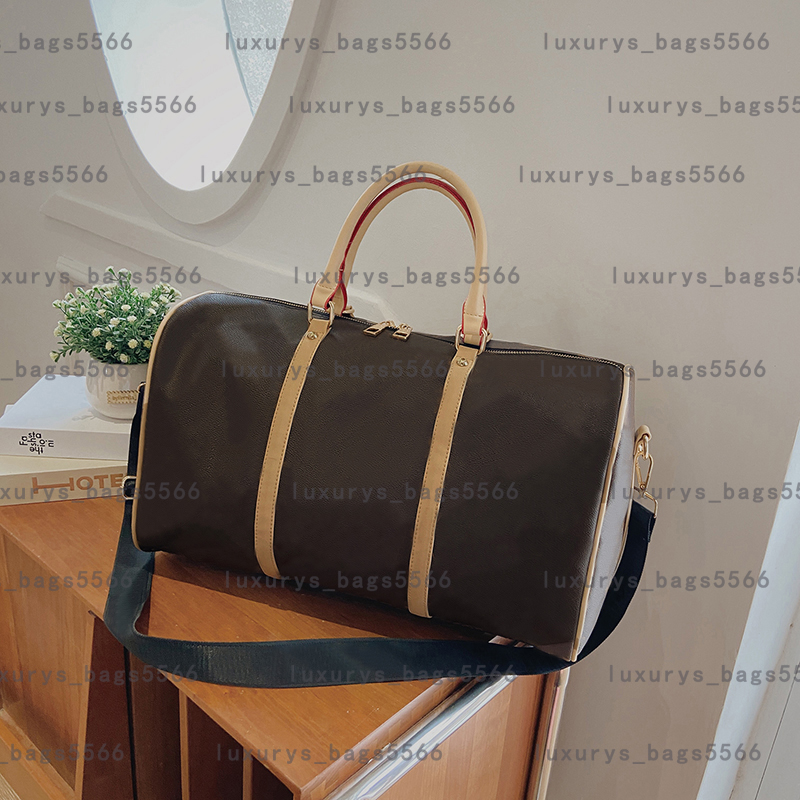 2022 Sac de majuscule pour hommes de qualité supérieure Black Nylon Travel Sacs Mens Gandage des bagages Business Gentleman Business avec bandoul