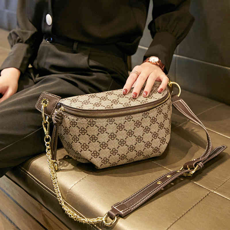 

Chest bag spring and summer new versatile messenger waist bag style sling one shoulder women's bag, Silver