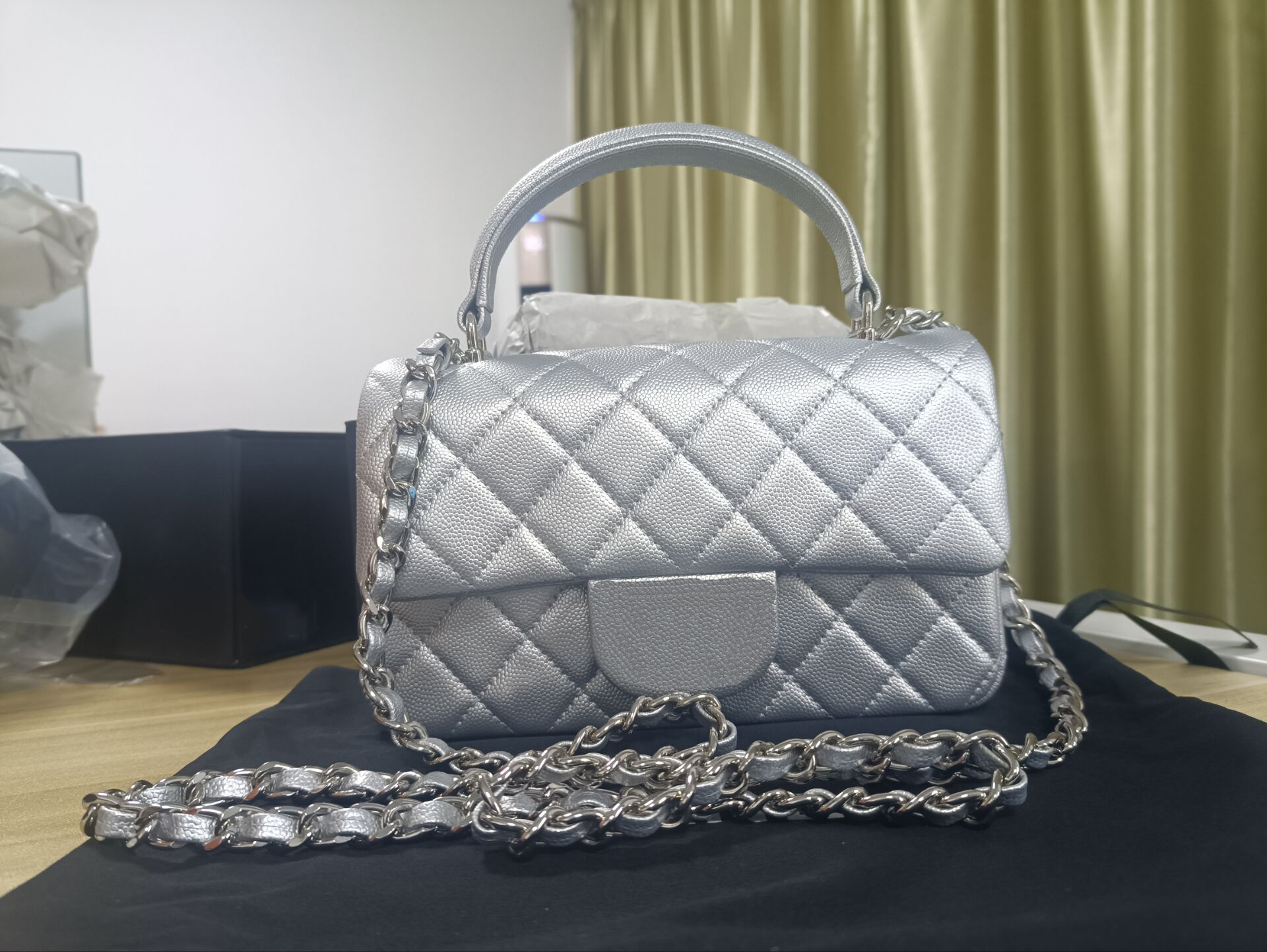 

Hand Flap Bag Classic Top Caviar Grain Cowhide Leather Quilted Plaid Weave Chain Gold Hardware Shoulder Messenger Bag Luxury Designer Ladies Sweet Handbag, Extra freight