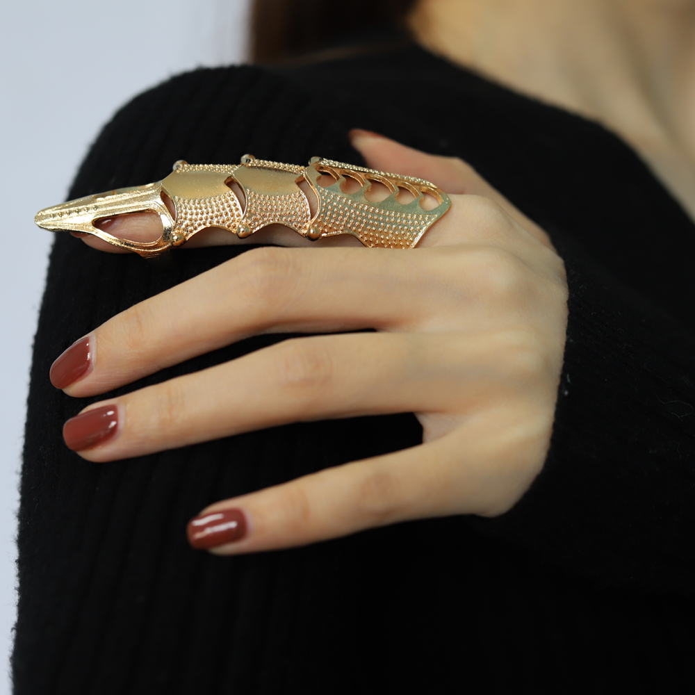 

NEW Cool Boys Punk Gothic Rock Scroll Joint Armor Knuckle Metal Full Finger Ring Gold Cospaly Ring Halloween DIY Decoration