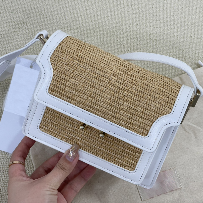 

Designer Vintage Cowhide Straw Bag Womens Spring And Summer Fashion Retro Messenger Handbag Luxurious Small Square Borsa Portable One Shoulder Crossbody Bag, Black