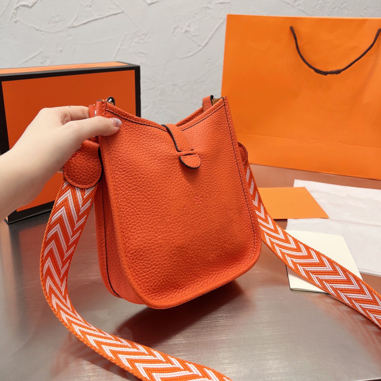 

Fashion Ladies Crossbody Bags Luxury High Quality 9 Colors Leather Shoulder Bag Premium Braided Shoulder Strap Wallet XB50057, With box