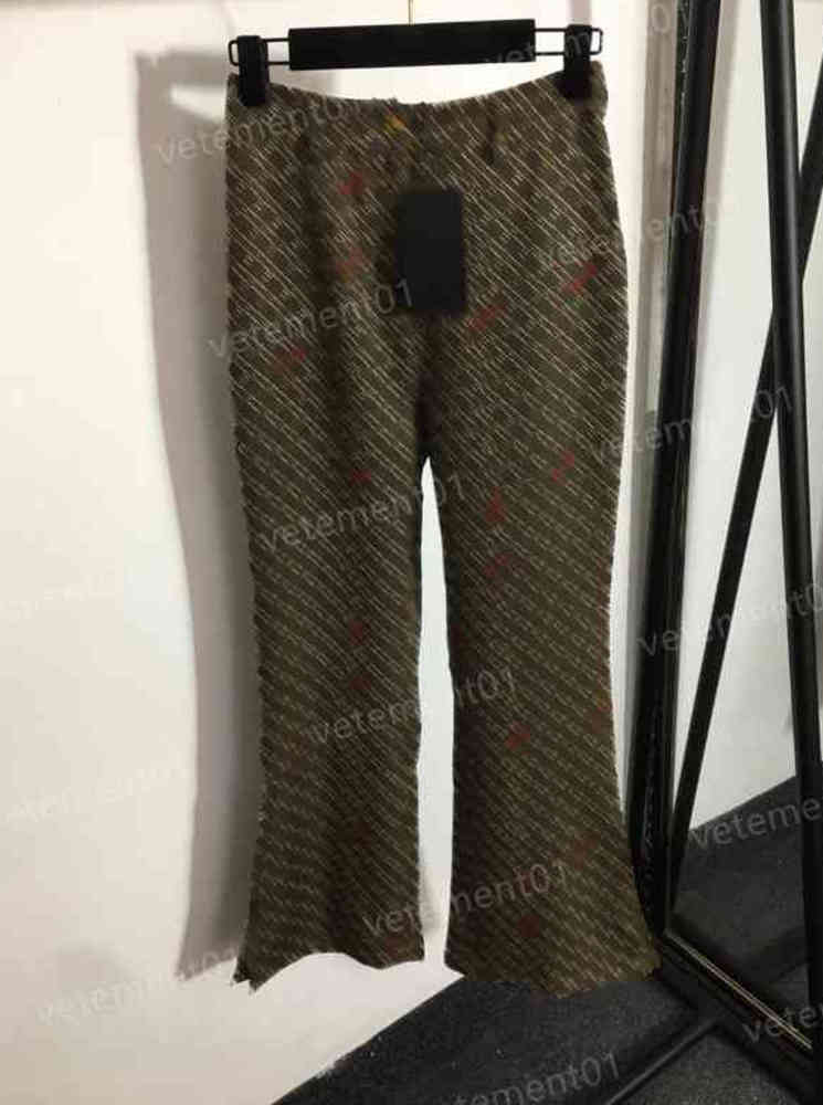 

Designer Womens Pants F..di Full Body Logo Letter Printing Trousers Slit High Waist Slim Flared Trousers Luxury Women High Quality Sweatpants 0912