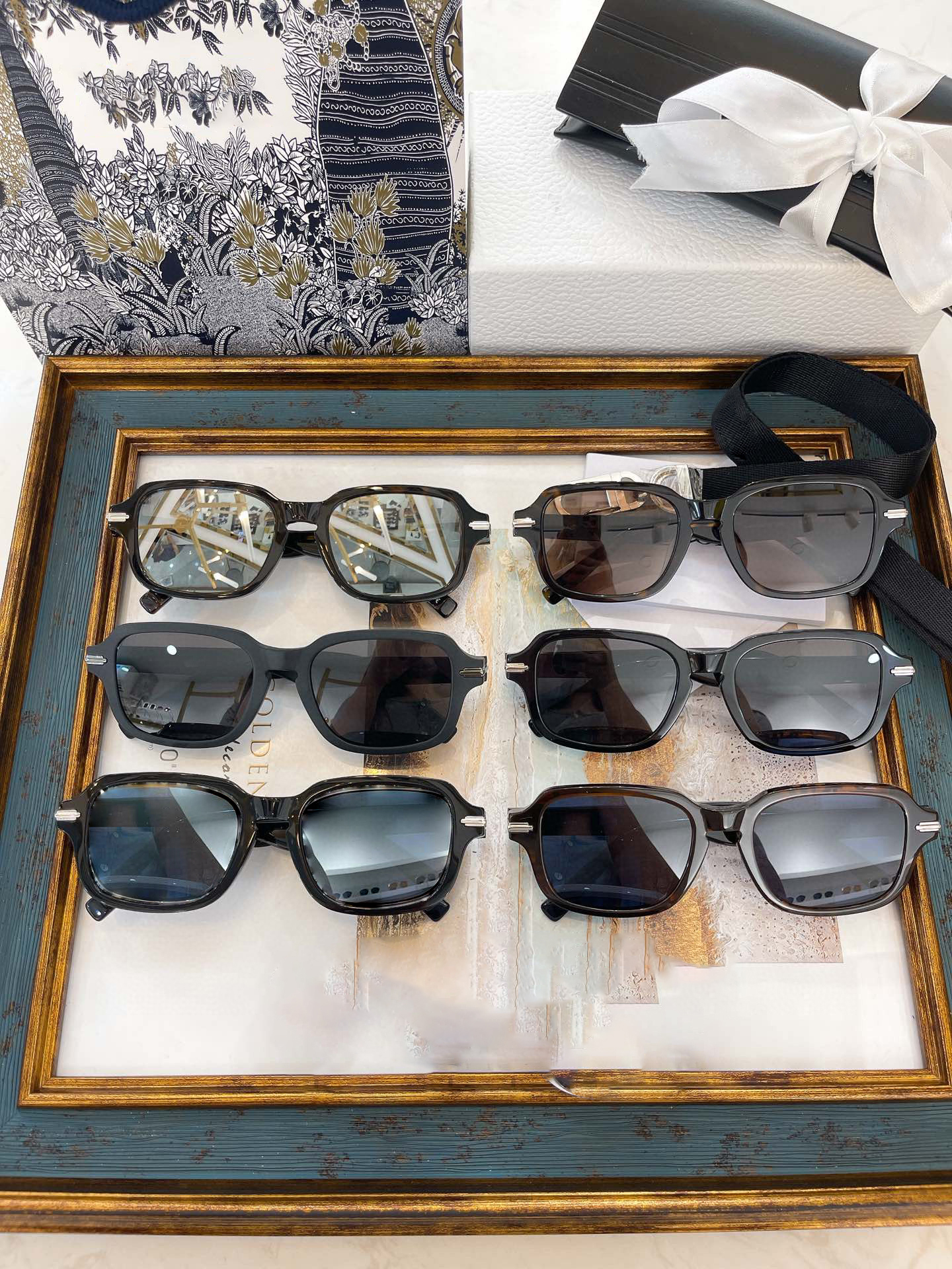 Men Sunglasses For Women Latest Selling Fashion Sun Glasses Mens Sunglass Gafas De Sol Top Quality Glass UV400 Lens With Random Matching BlackSui