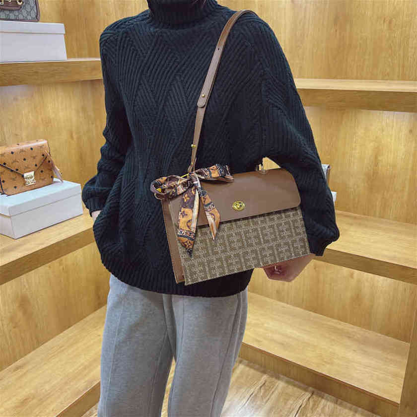 

20% off sitewide 2022 Top Design Luxury Bags Tiktok live broadcast Kwai Tsim bag big bag, simple temperament printing Tote Bag, Dark brown