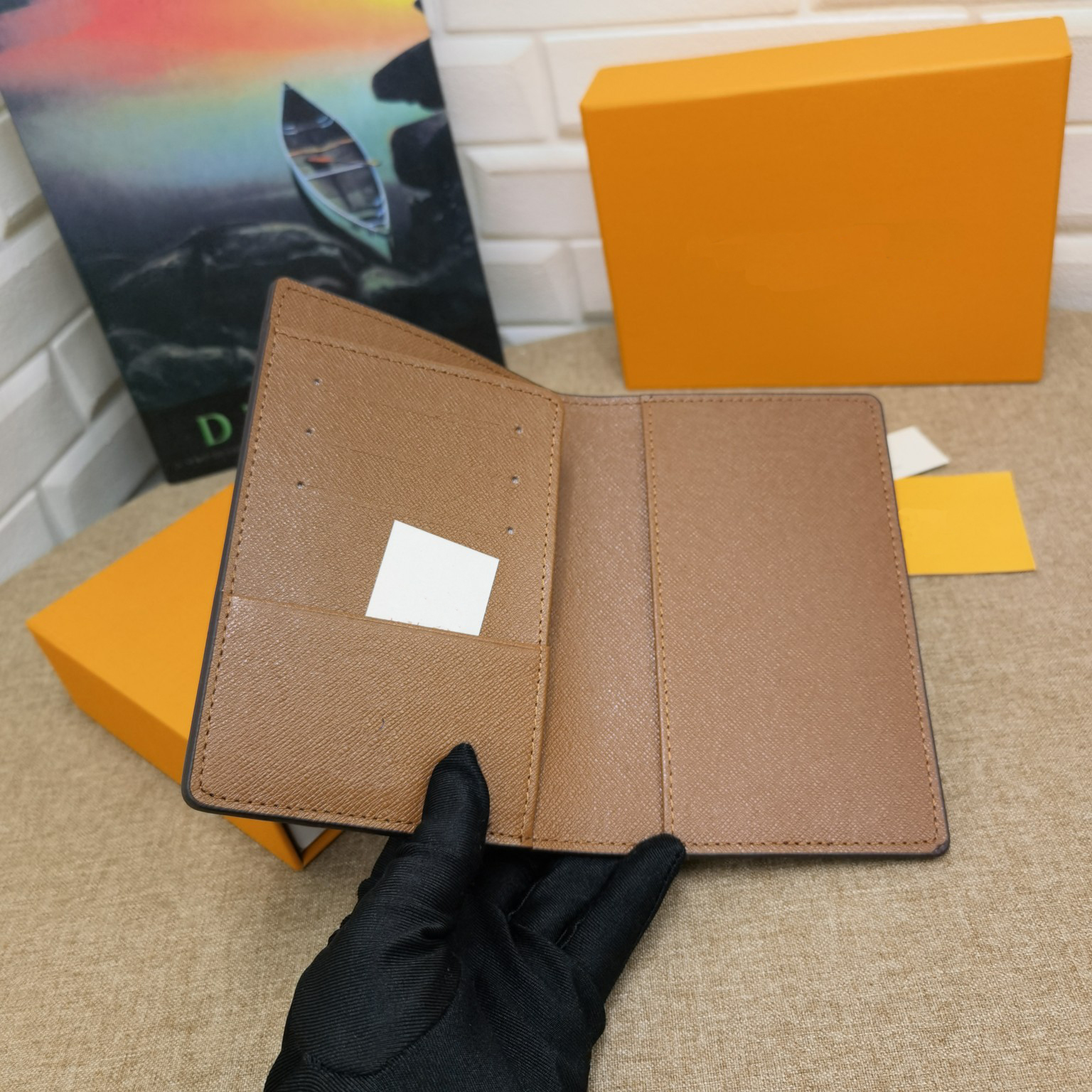 

Top quality Passcard Pocket Blocking Business Passport Covers Holder Designer card holder protective case desktop notepad purse wallets, 14*10*2.5 cm