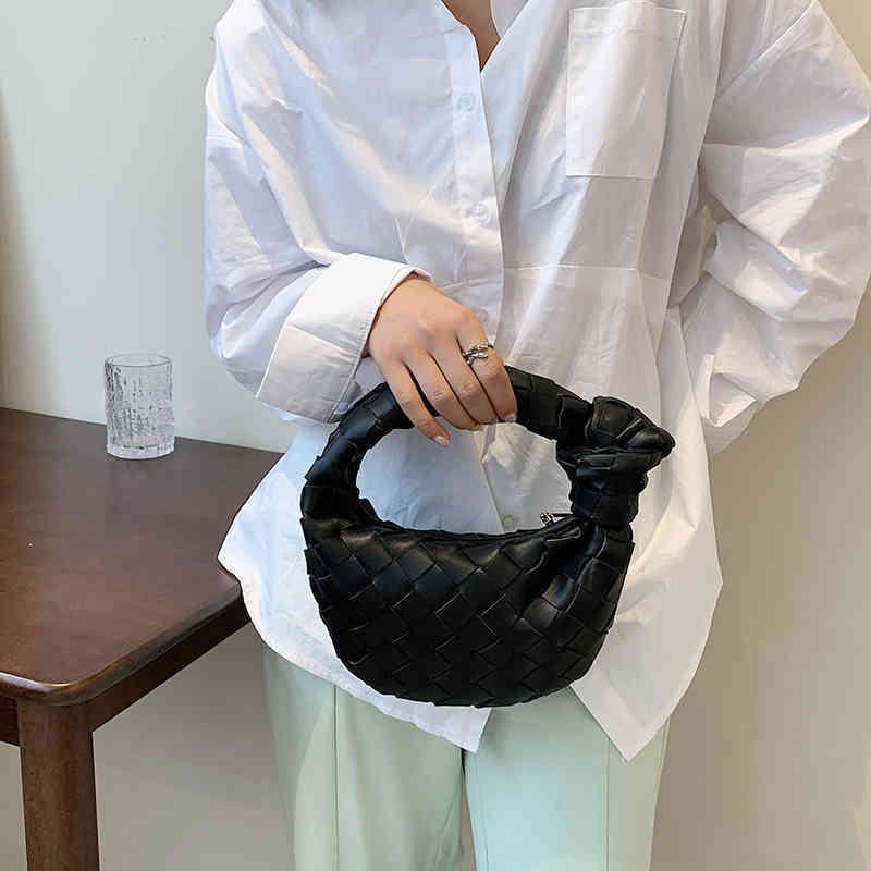 

Designer 2023 Venetsss bottegas Bag female ashigo same woven messenger bag tide one shoulder fashion versatile small wan X9DG FFO8