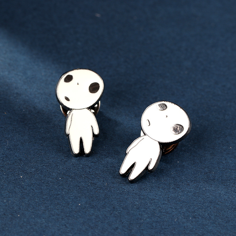 

Ghost princess Hayao Miyazaki Brooch Cute Japanese tree elf badge pin cartoon metal medal, As picture