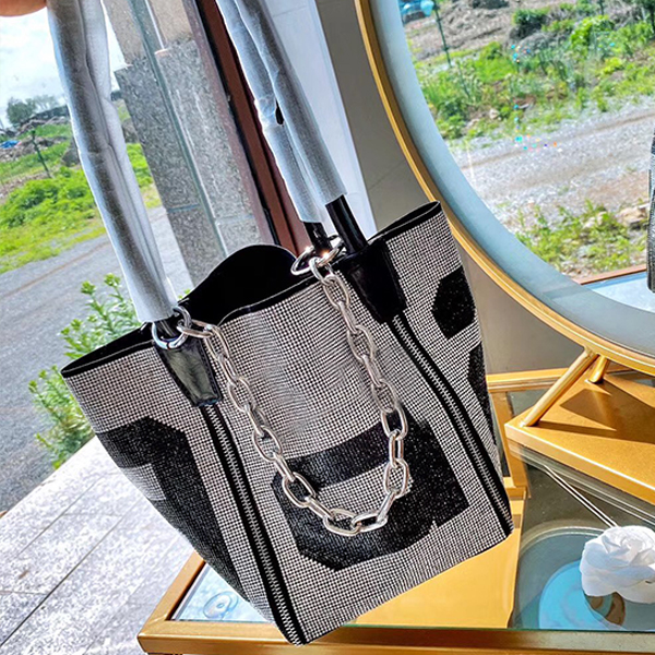 

Top quality Shining Portable Letter Bucket Tote bag chain dinner bag handmade Diamond Bags water glittering billing full Messenger shoulder, Red