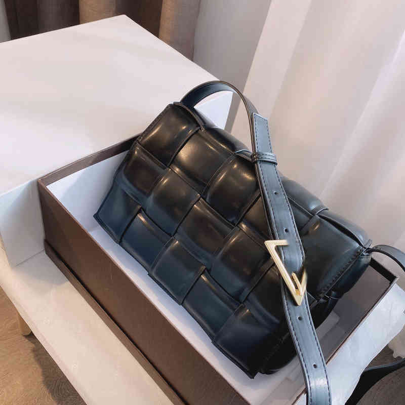 

Designer Luxury Womens Bags Bottegas Handbag Fashion Shoulder dupes nylon Venetas Large Capacity Totes leather crossbody Bag Versatile mini jodie Wallet 3DT4, Black